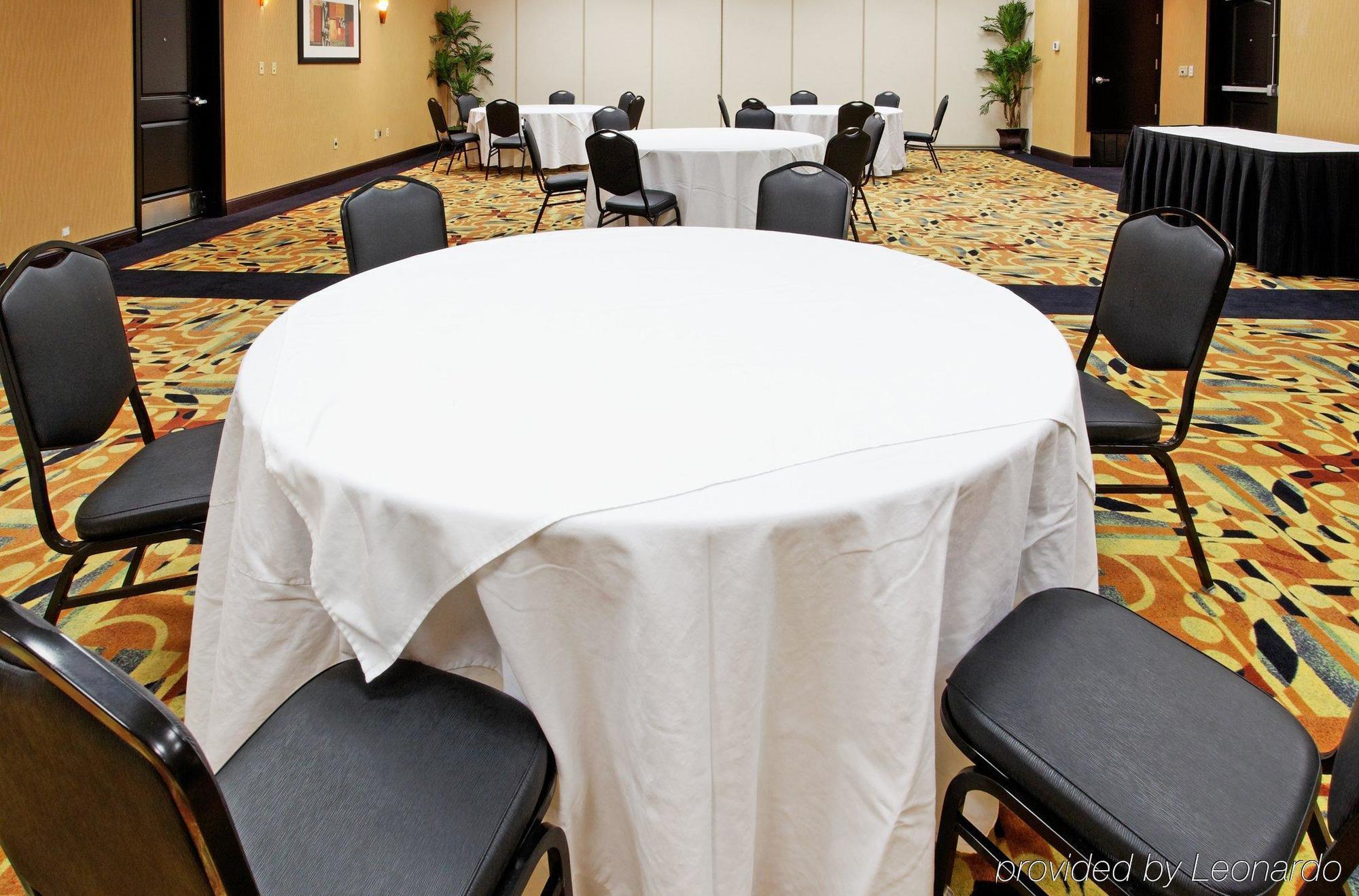 Holiday Inn Arlington Northeast By Ihg Zařízení fotografie